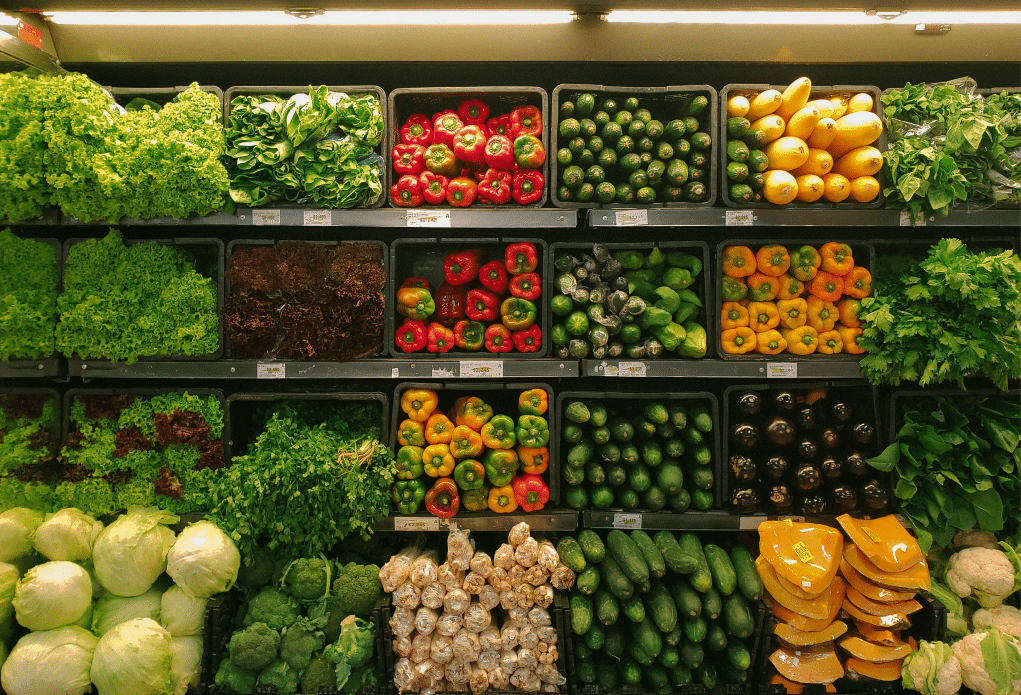 Photo of groceries in grocery store to indicate food waste recycling